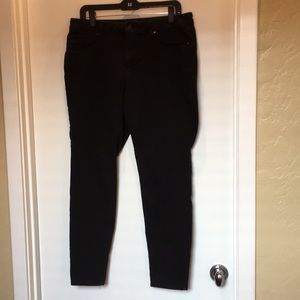 D. Jeans | size 16